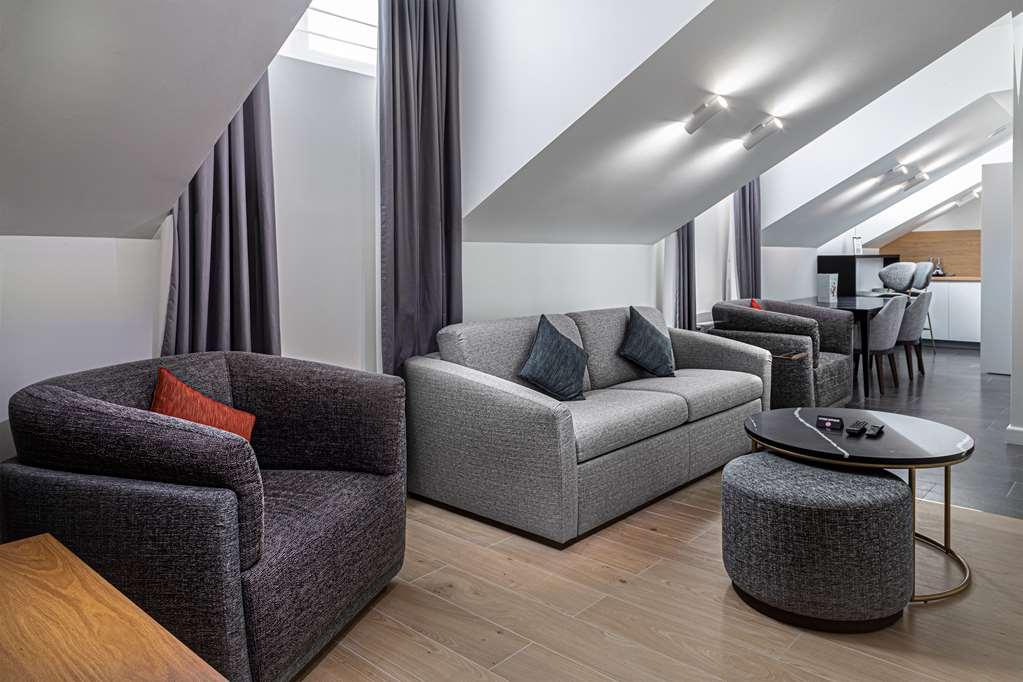 The Basilian Minsk, Curio Collection By Hilton Hotel Szoba fotó